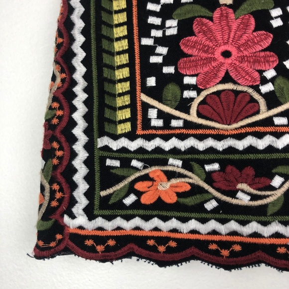 Black & Colorful Floral Embroidered Mini Skit - Picture 6 of 7